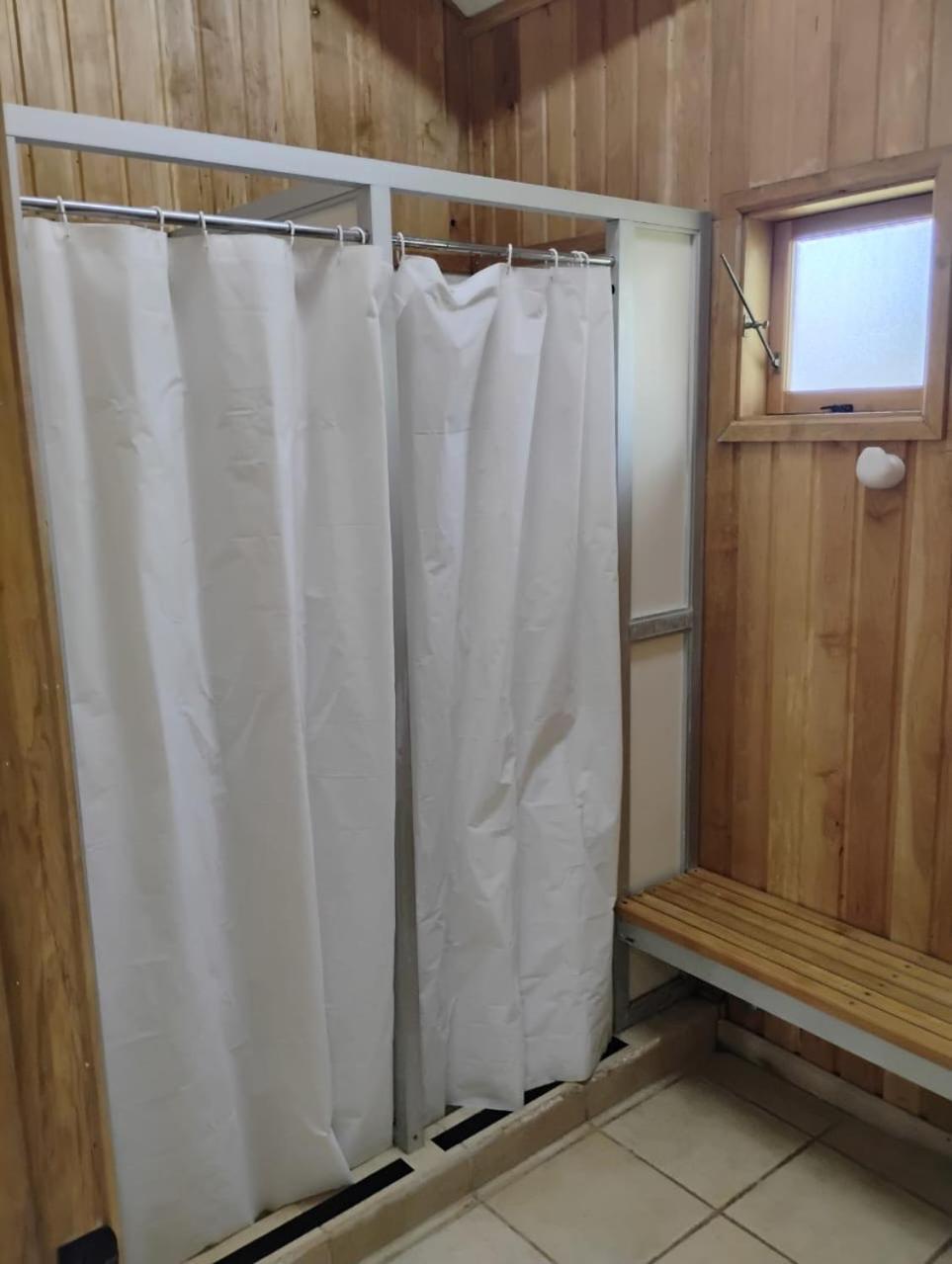 Glamping Rio Serrano - Caja Los Andes トレス・デル・パイネ エクステリア 写真